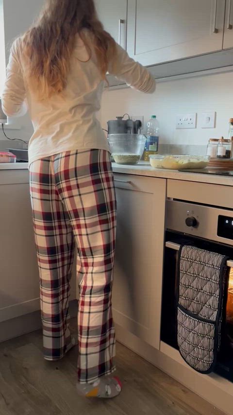 I cook the dinner but he does the stuffing π