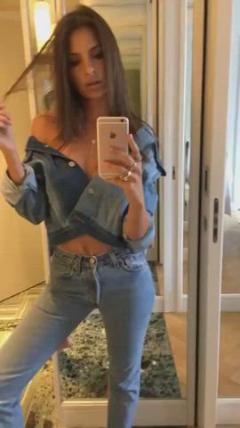 Jeans Model Selfie clip