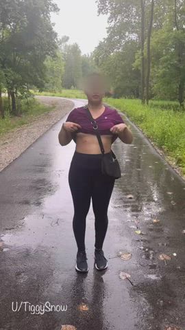 Some (f)un in the rain in the public trail… why not?