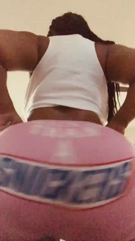 MILF Thick Twerking clip