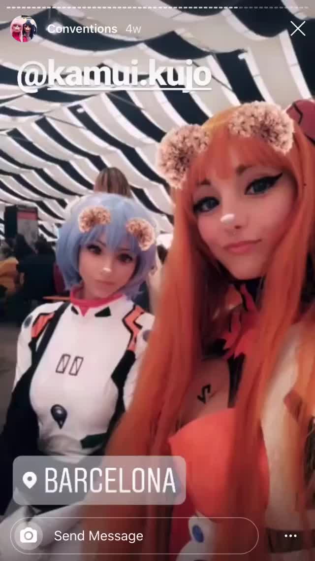 my real life waifu and cosplay crush being cute with sexy friend in cosplay