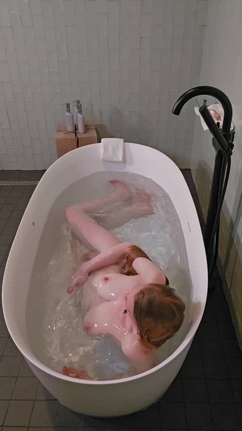 natural tits redhead underwater redheads clip