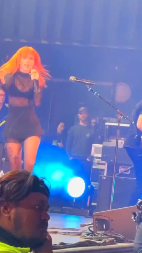 babe dancing redhead clip