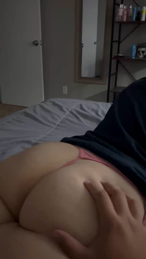 PAWG MILF booty swallows that thong whole 😮‍💨 