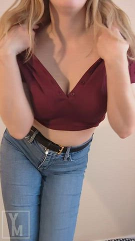 big tits dancing jeans natural tits onlyfans petite redhead strip tits clip