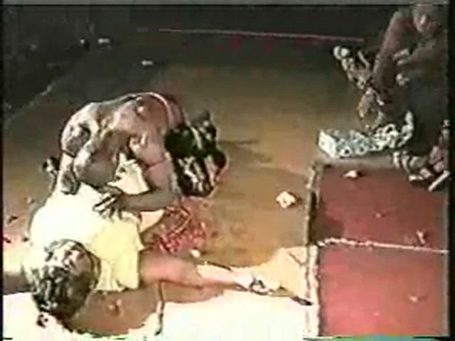 Black male stripper sucks huge tig ol bitties on the floor