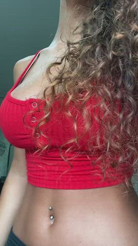 Gorgeous Curls in Red Top