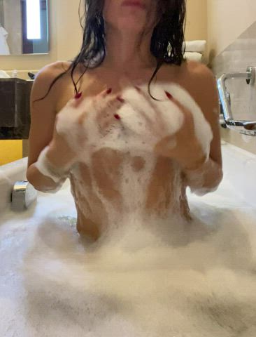 any older redditor ready for a bath with an arab teen girl and her cute little titties