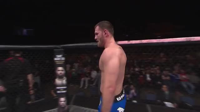UFC 195 Free Fight: Stipe Miocic vs Mark Hunt