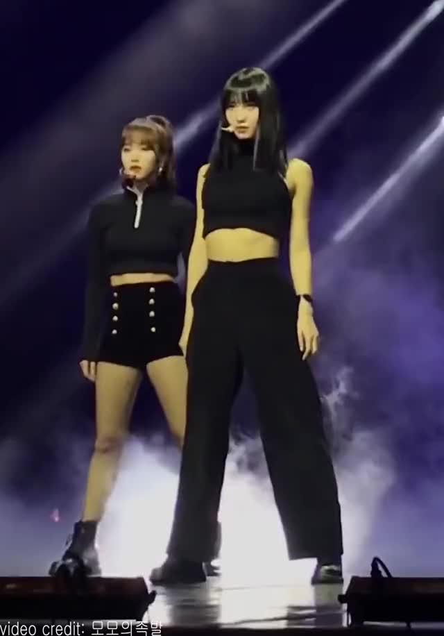 190119 뮤뱅 모모 (TWICE momo) MOVE