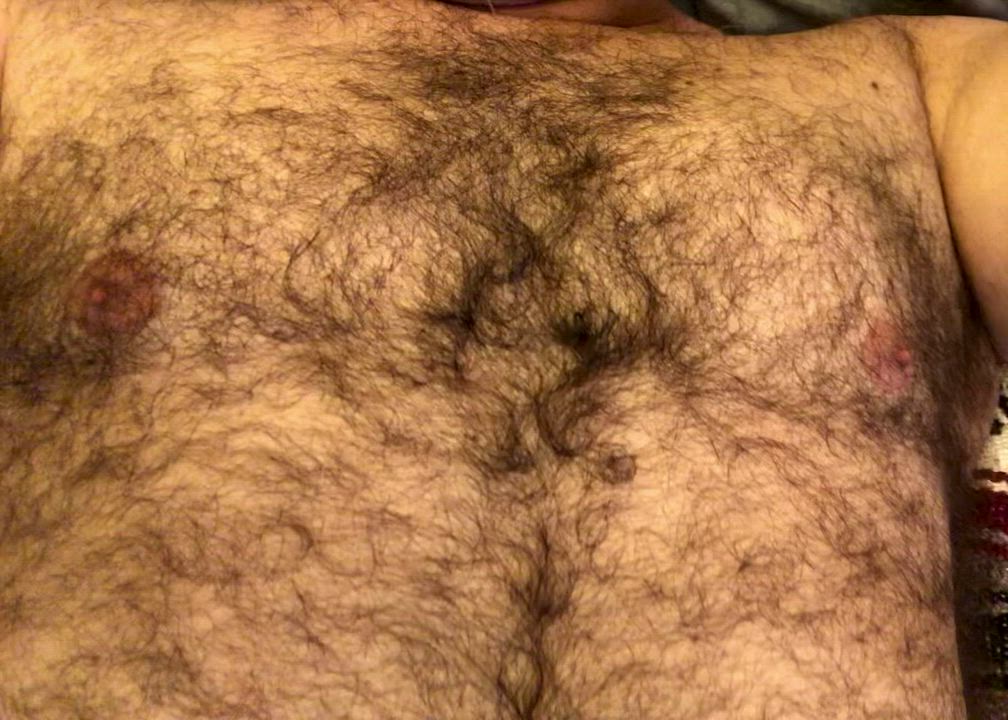 Y’all like my hairy chubby body ?