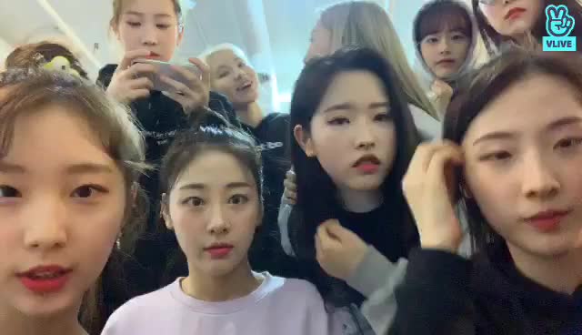 V LIVE - [이달의 소녀] 갑자기 긴급V 40