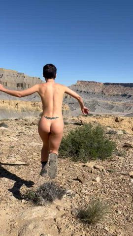 Trying out naked hiking [gif]