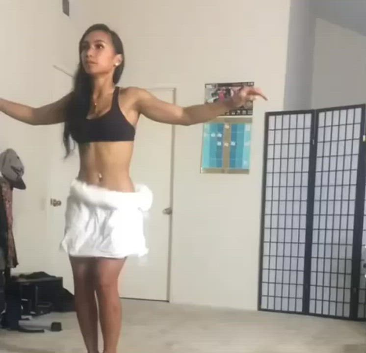 Asian Dancing Filipina clip