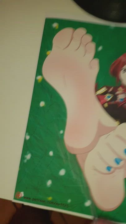 This time Pyra's feet