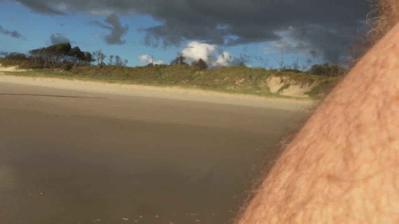 Amateur Beach CFNM Erection Exhibitionist Flashing Public clip