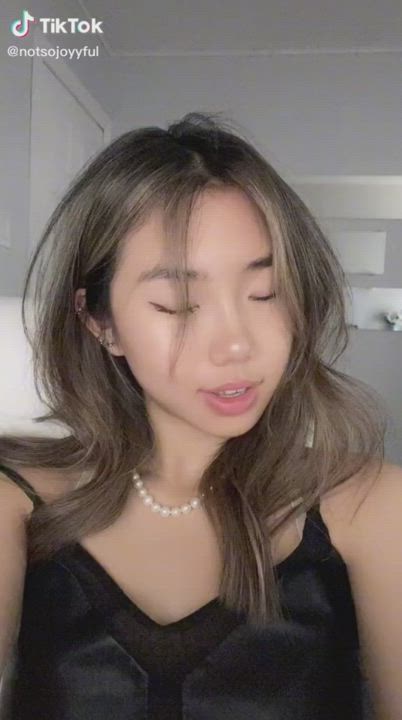 Asian Cum Tongue Fetish clip