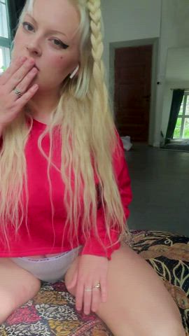 Cute Long Hair Masturbating Panties Pretty Thick White Girl clip