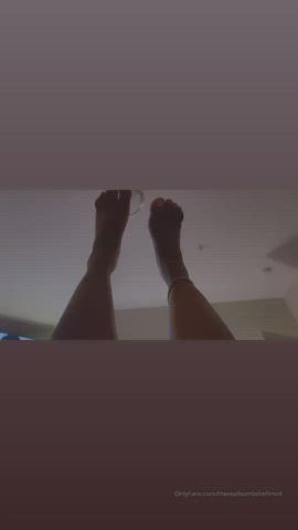 Ebony Feet Pretty clip