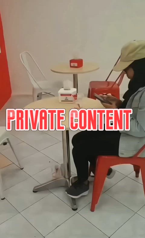 agent amateur casting hijab malaysian money clip