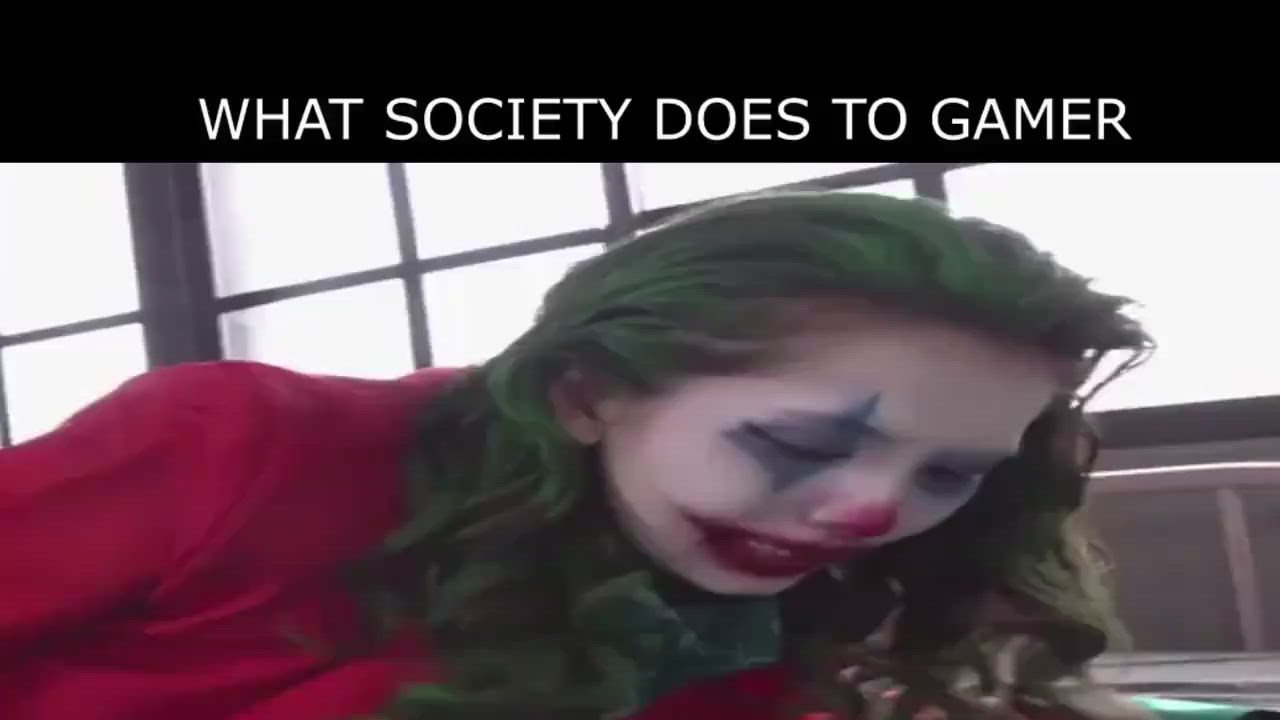 Gamer Girl Harley Quinn Pornstar clip