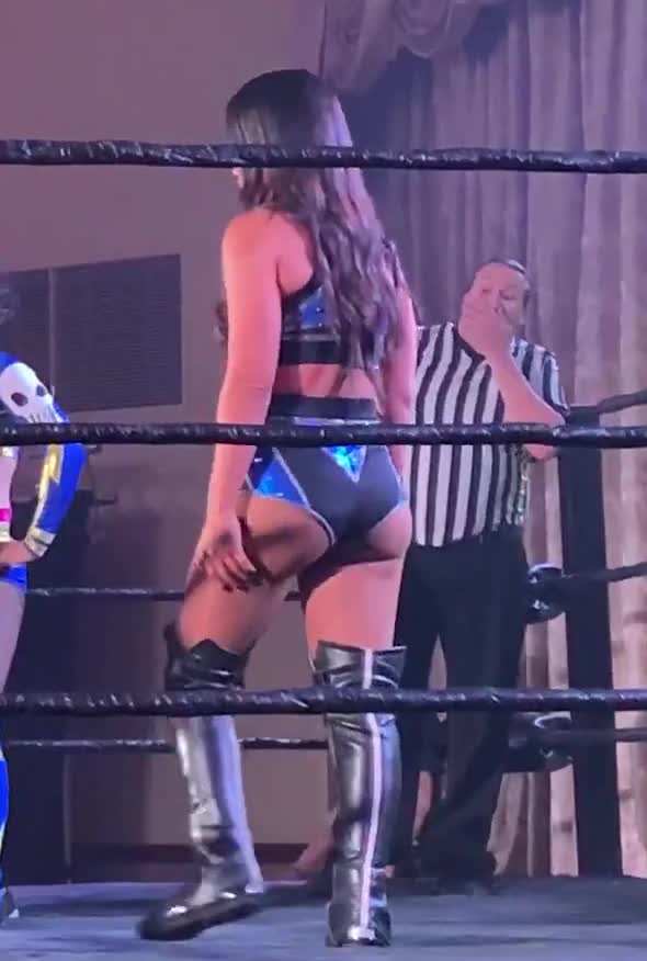 Tenille2