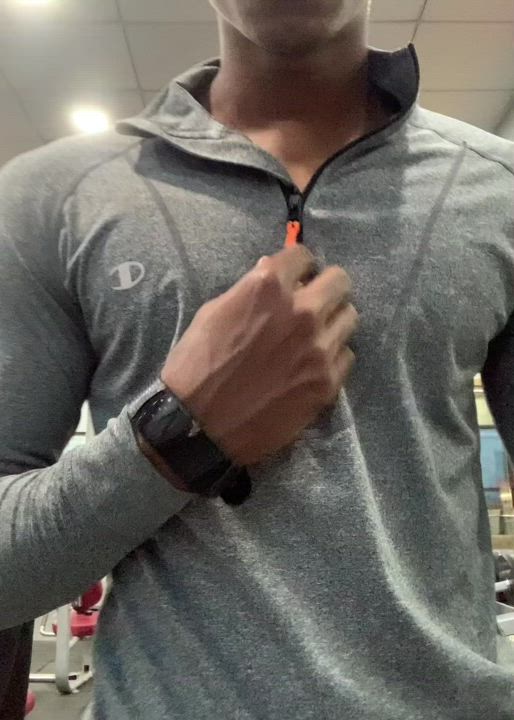 M4F 22 brown athletic boy. Let’s connect