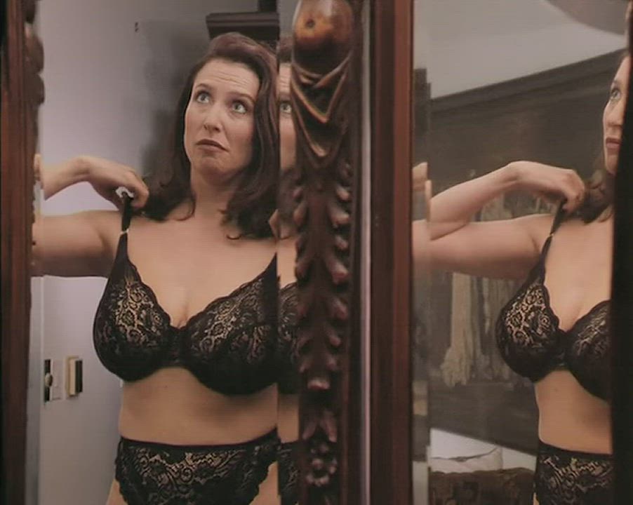 Mimi Rogers - Beautiful huge tits in 'Full Body Massage'