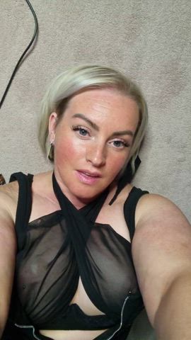 bbw big tits boobs camgirl hotwife jerk off lingerie short hair wife clip