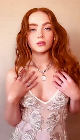 celebrity cute redhead small tits solo tease teen teens white girl clip