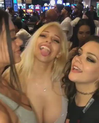 Kiss Lesbian Threesome clip
