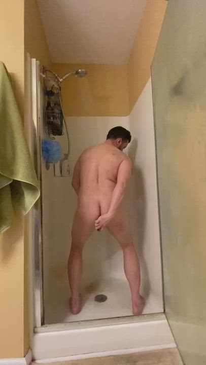 Having some fun in the shower. Link in bio