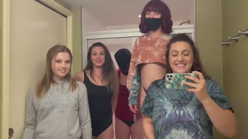 friends group tiktok tits clip