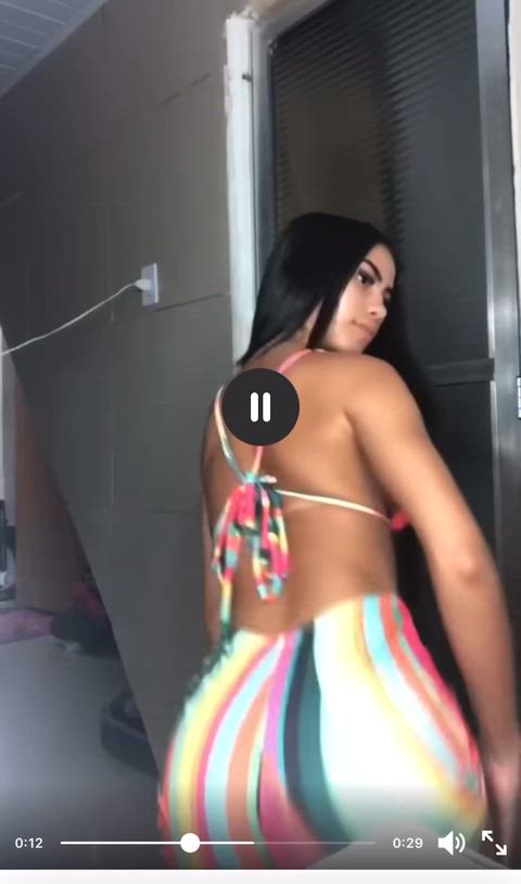 ass shaking booty breeding clothing curvy latina mexican teen thot twerking clip