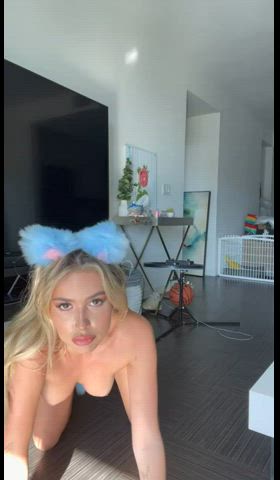 ass blonde butt plug onlyfans clip