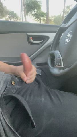 [reddit] jerking off in my car 😈help me out