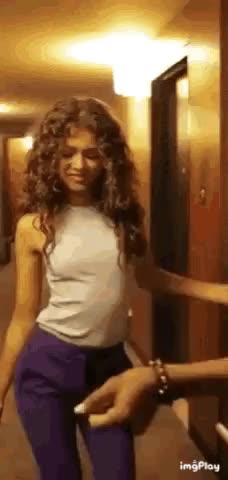 Top 5 chicks I would want to have a porn career. Zendaya the tightest beauty