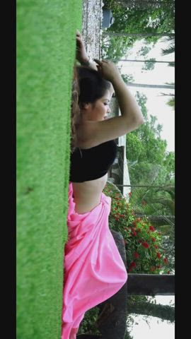 Big Tits Downblouse Indian Model Natural Tits Saree Zara Zentio clip