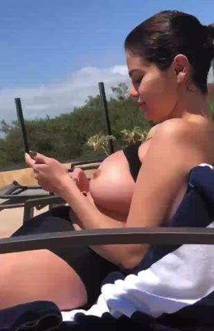 boobs celebrity selena gomez clip