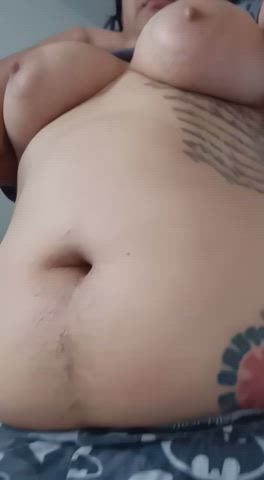 amateur areolas belly button big tits boobs curvy latina nipples clip