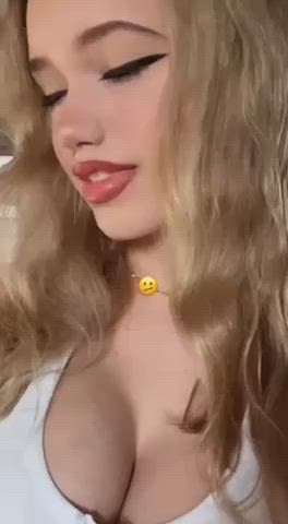 Blonde Huge Tits TikTok clip