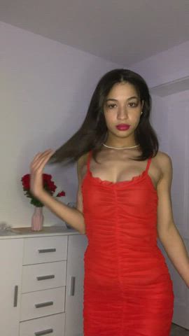 19 years old 2000s porn cute dress dressing room innocent lips onlyfans teen clip