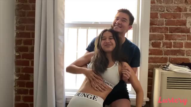 Isla & Oliver - 636 - VLOG: Home Is Where The Smut Is