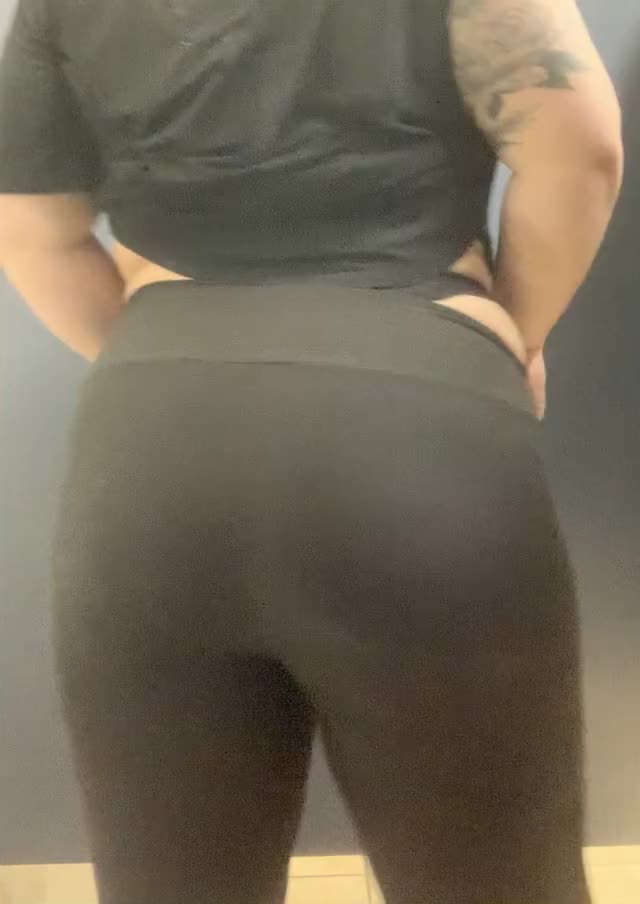 Yoga pants kinda hide how big my butt actually is ?