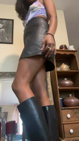 leather legs onlyfans clip