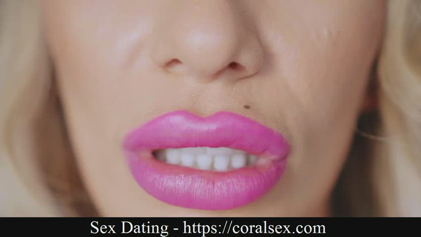 Butt Plug Female Lingerie Lipstick Monica Bellucci Shaking Squeezing Teens Tongue