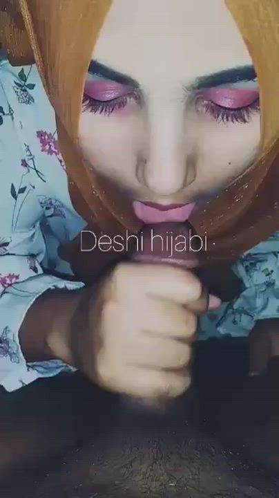 Hijab sucking (video download link in comments)