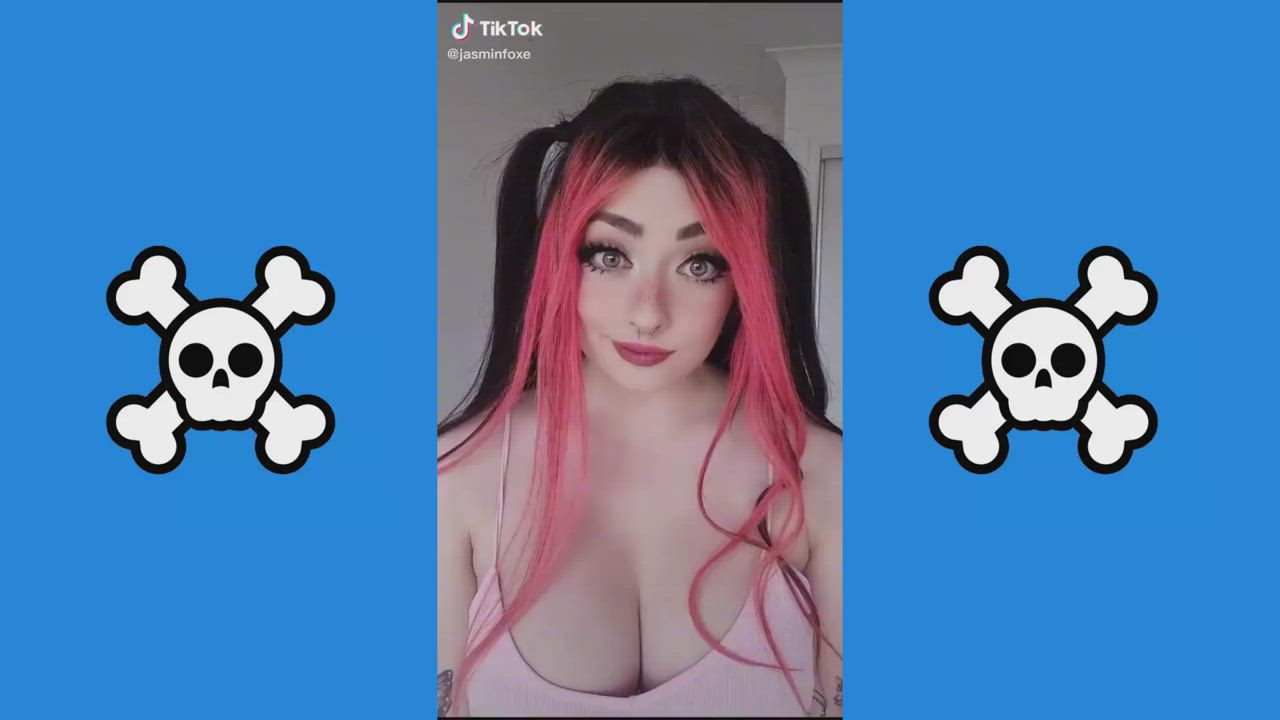 Babe Split Screen Porn TikTok clip