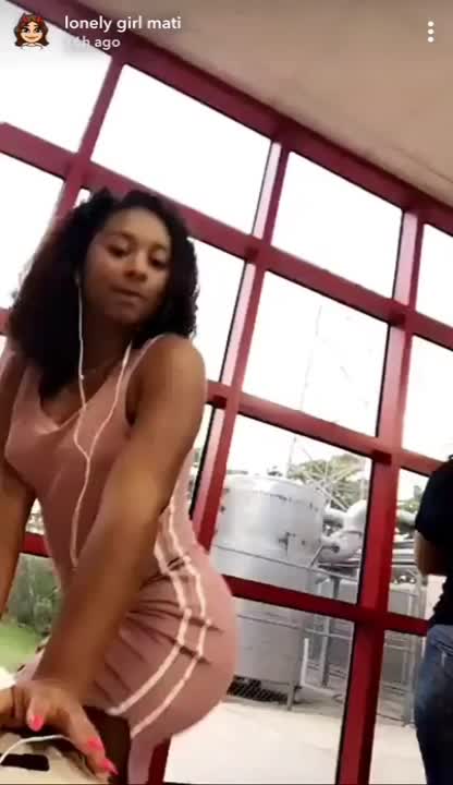 Maiyanna Twerk