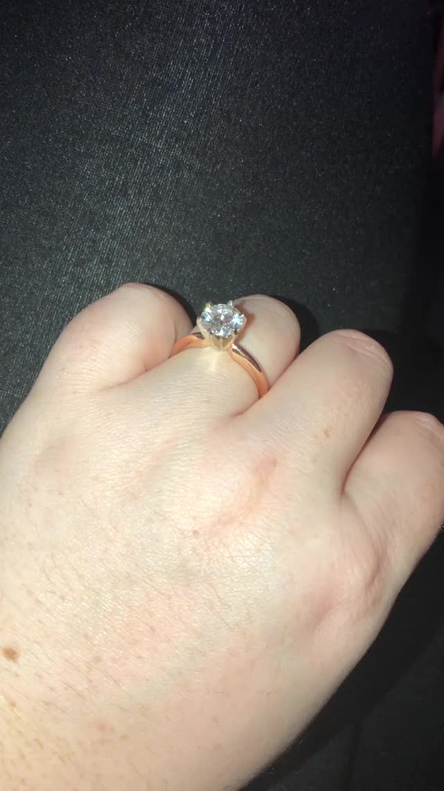 Engagement ring sparkle